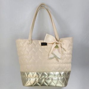 BETSEY JOHNSON Quilted Hearts Tote / Bag in a Cream & Gold